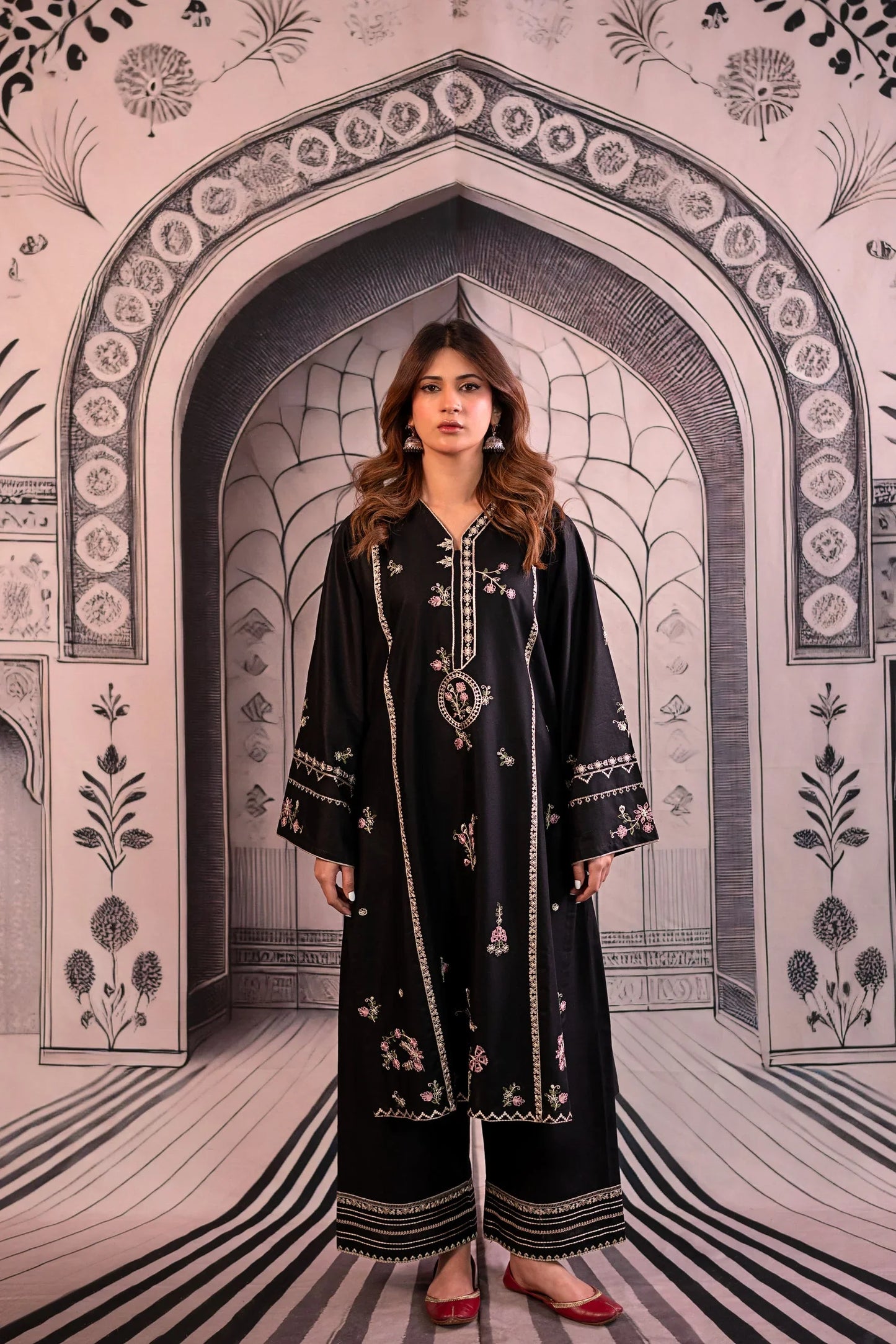 URGE Luxury Embroidered Dhanak 2-Pc Suit
