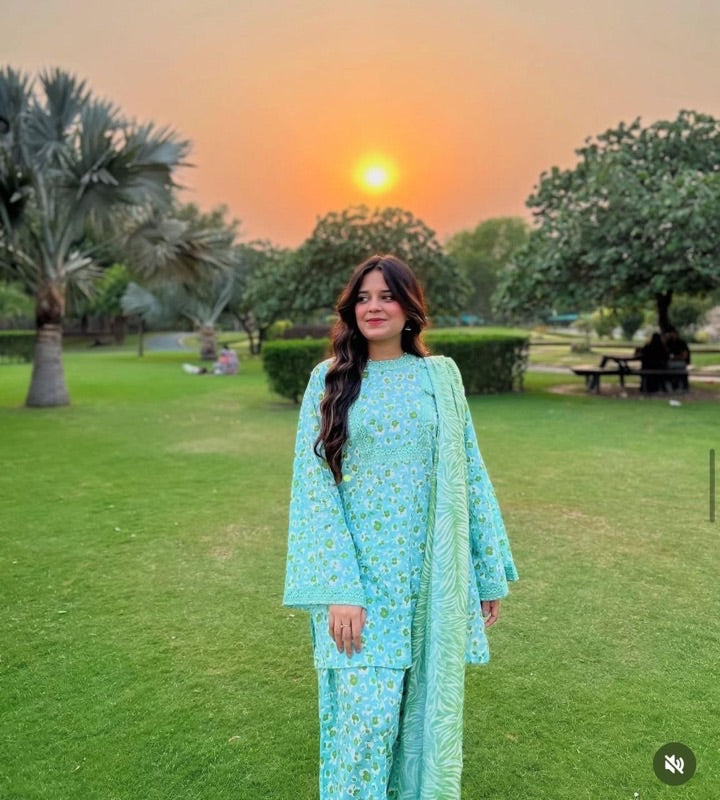 BIN SAEED Stylish Digital Khaddar 3-Pc Suit