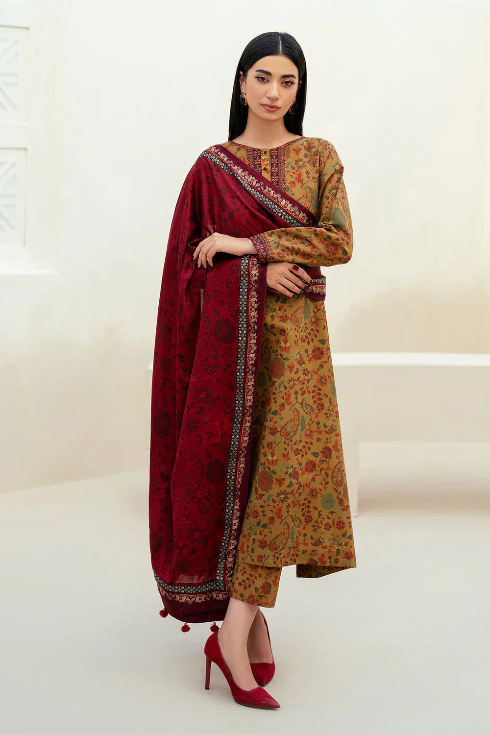 BAROOQUE  *Summer 𝗖𝗼𝗹𝗹𝗲𝗰𝘁𝗶𝗼𝗻 𝟮𝗸𝟮5* 3-Pcs