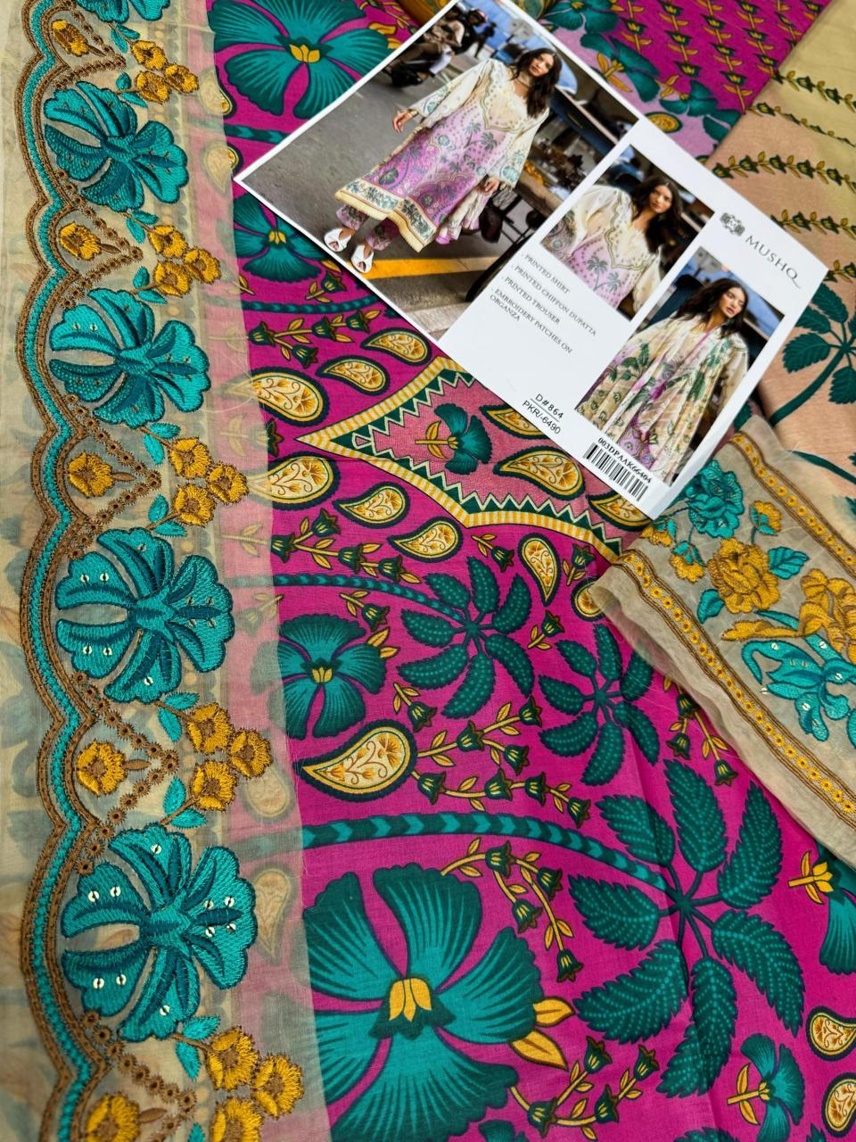 MUSHQ Embroidered Lawn 3-Pcs Suit