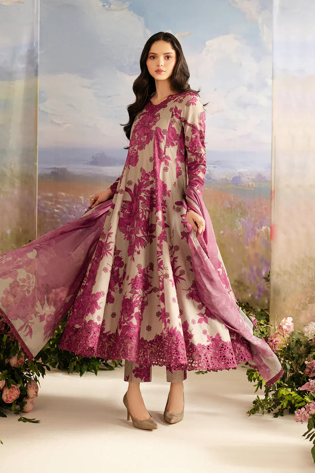 IZNIK Heavy Embroidered 3-Pc Suit