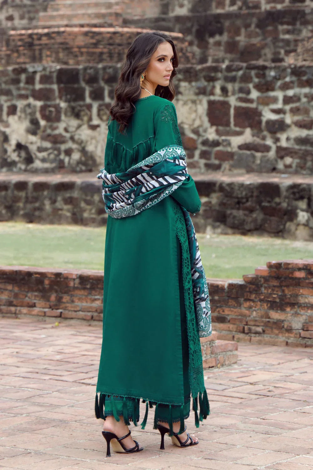 HEER Chickenkari Heavy Embroidered 3-Pcs