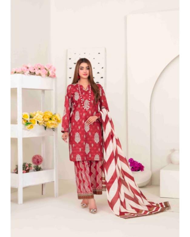 BARQUE Printed Lawn 3-Pcs Suit
