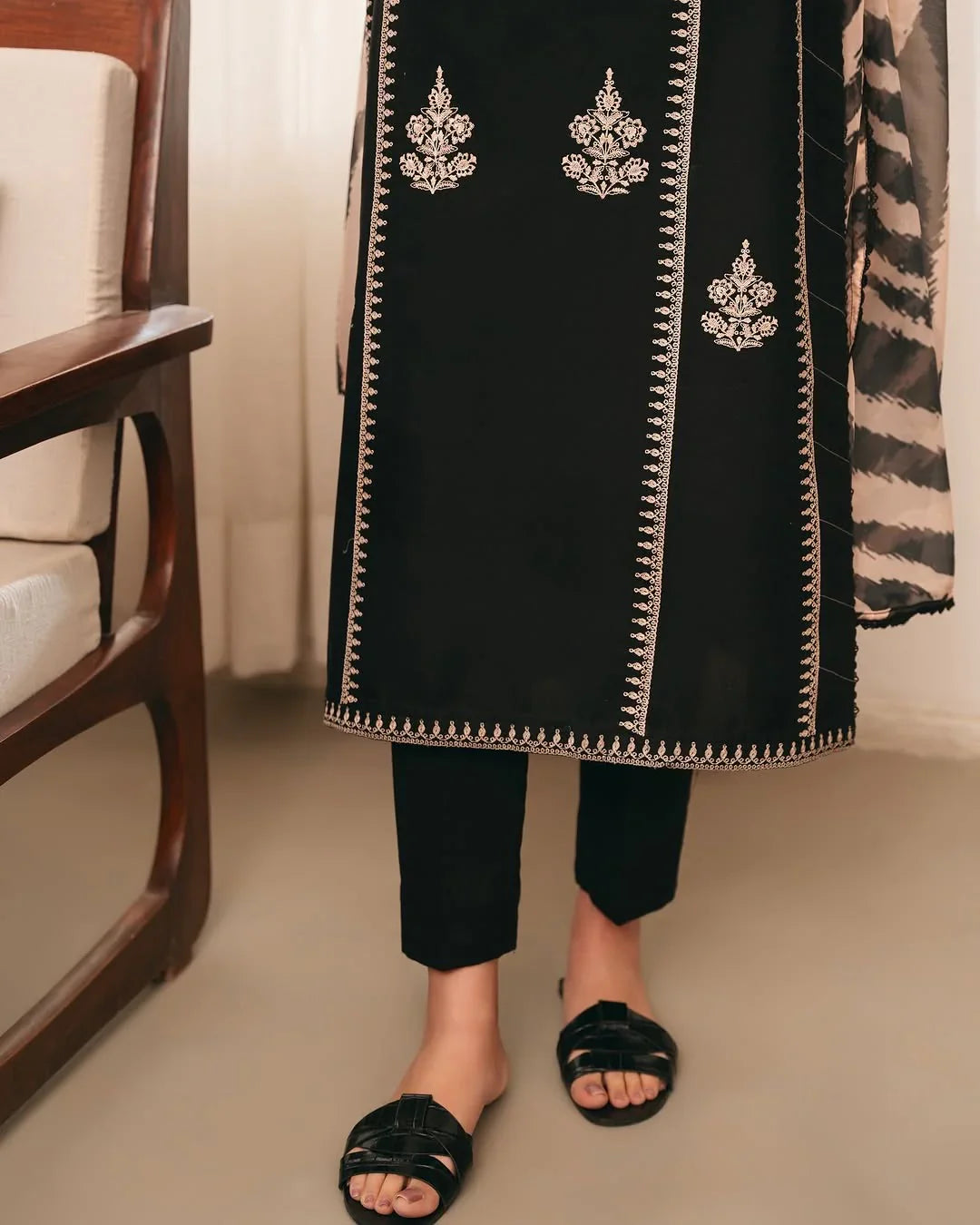 MAHMAIR Premium Dhanak 3-Pc Suit