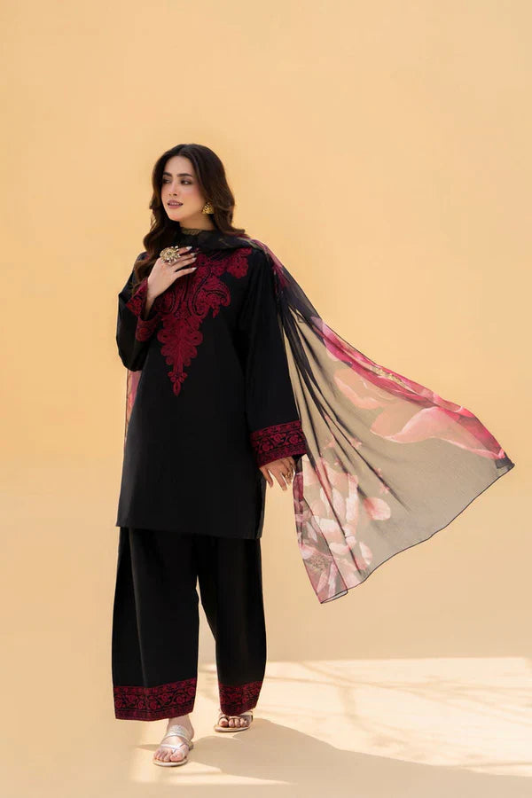 𝐌𝐀𝐇𝐈-𝐍𝐎𝐎𝐑 Embroidered Ready To Wear 2-Pc