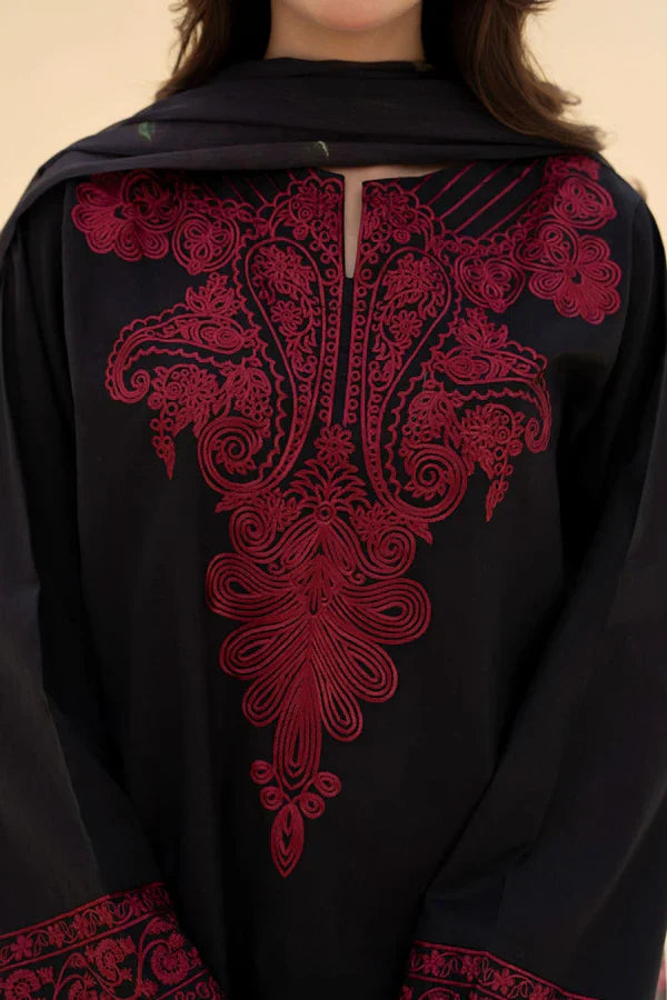 𝐌𝐀𝐇𝐈-𝐍𝐎𝐎𝐑 Embroidered Ready To Wear 2-Pc