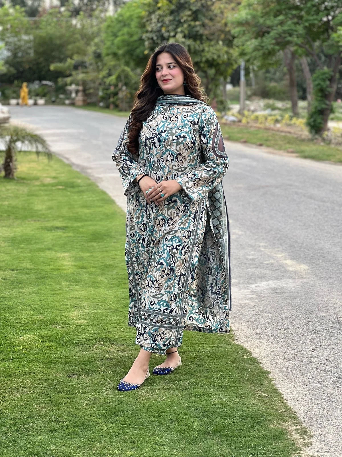 BIN SAEED Stylish Digital Khaddar 3-Pc Suit