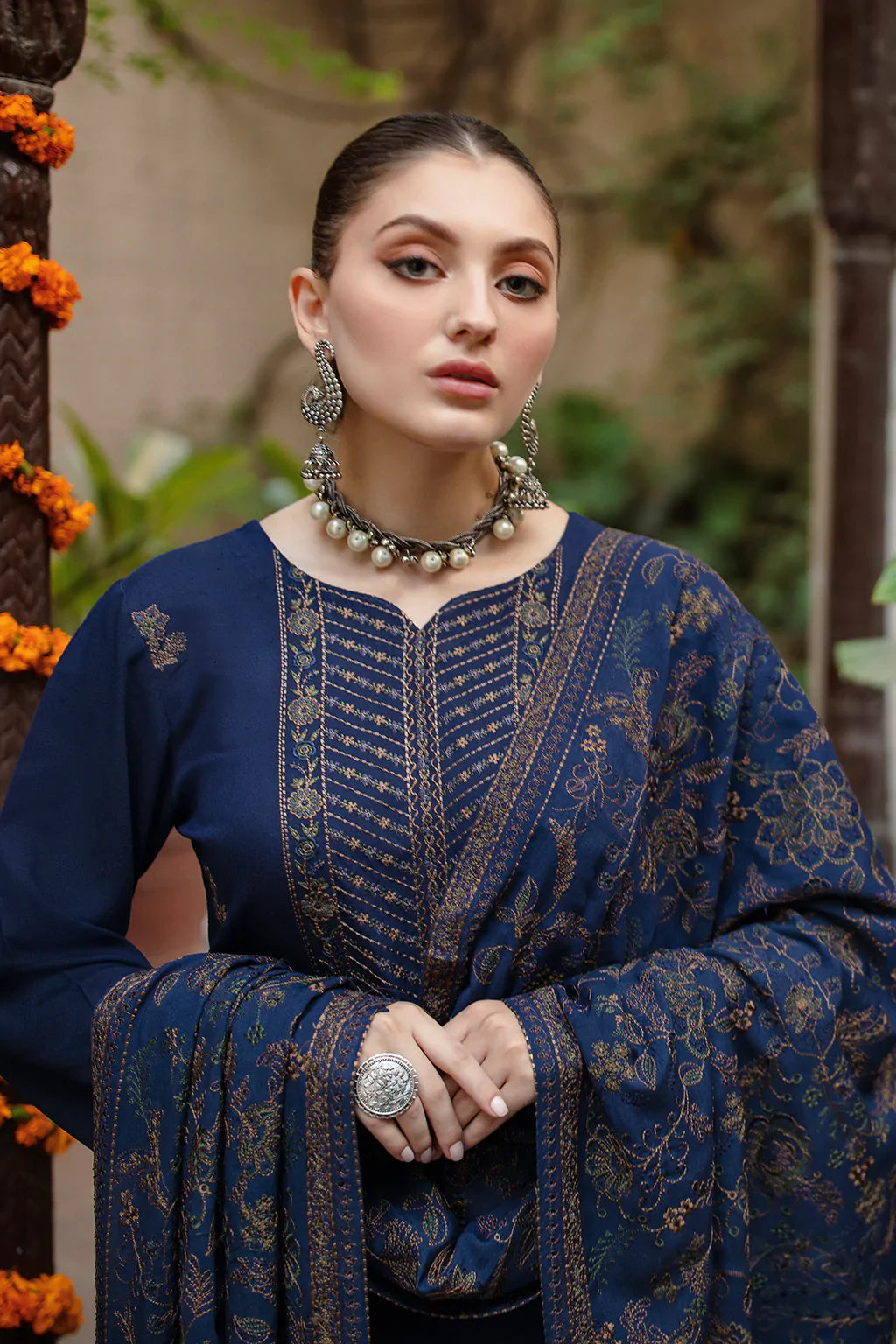 BREEZE Luxury Embroidered Dhanak 3-Pc Suit