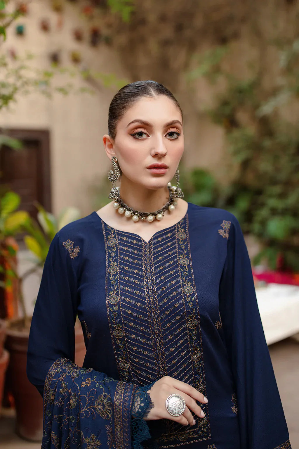 BREEZE Luxury Embroidered Dhanak 3-Pc Suit