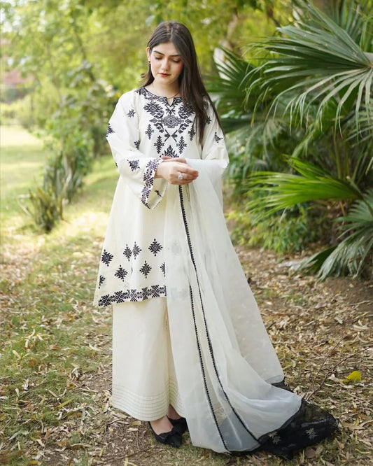 JUNA Premium Lawn Embroidered 3-Pcs