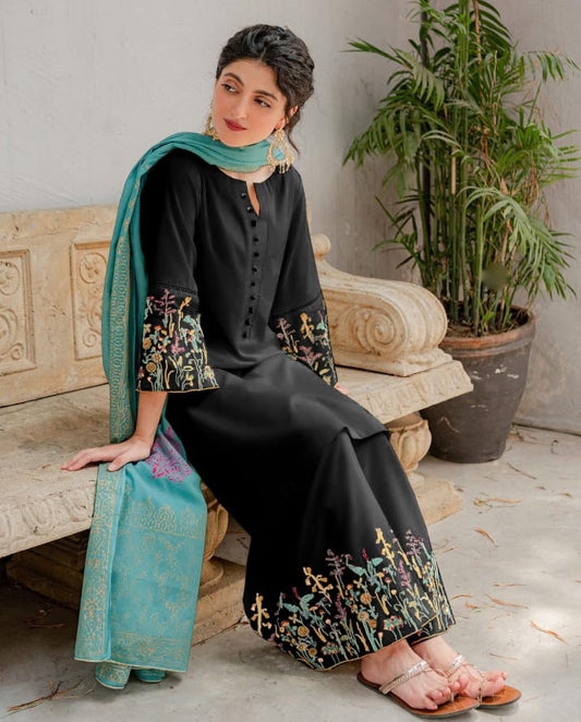 KASTOOR Best Quality Lawn 3-Pcs Suit