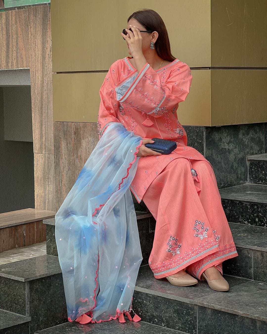 Luxury Embroidered 3-Pcs Suit