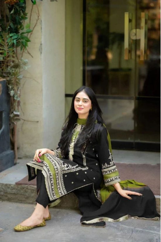 Embroidered 3-Pcs Unstitched Suit