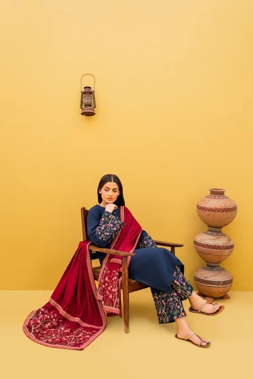 KASTOOR Luxury Embroidered 3-Piece Suit