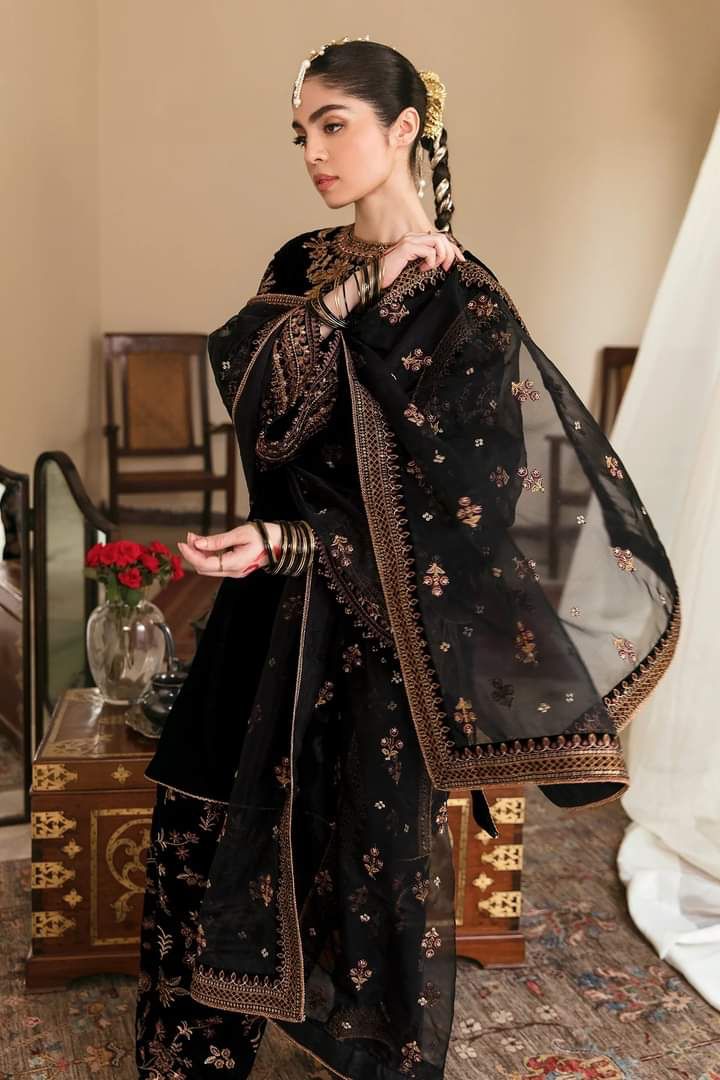 BAROQUE Jazmin Velvet Wedding 3-Pcs