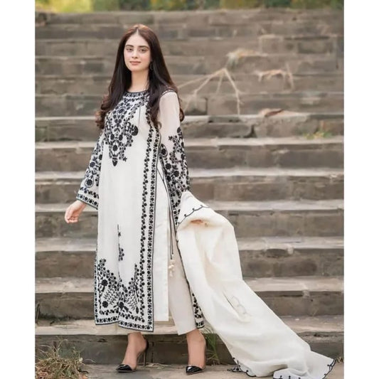 Agha Noor Luxury Embroidered 3-Piece Suit