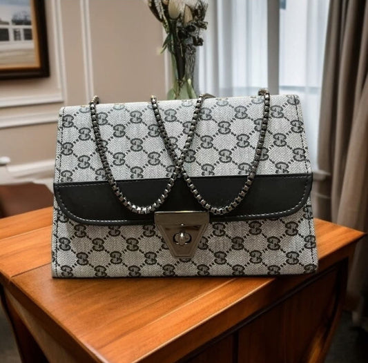 Luxury Chain Box Collection
