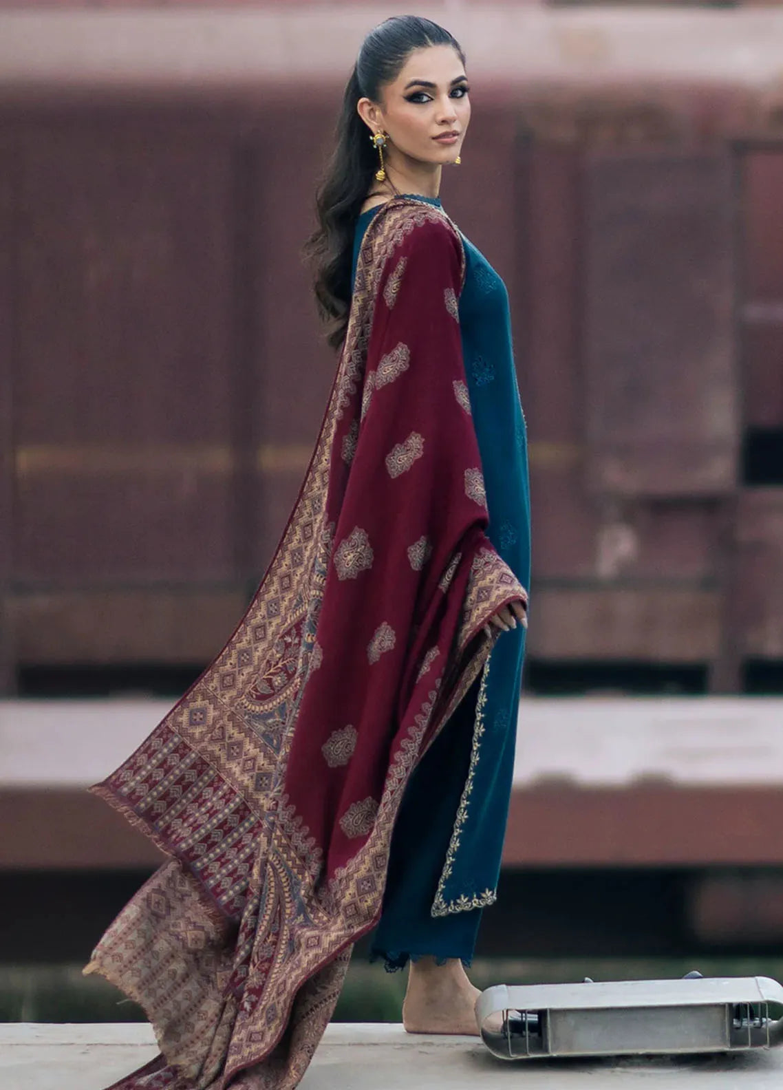 JAZMINE Dhanak Embroidered 3-Pc Suit