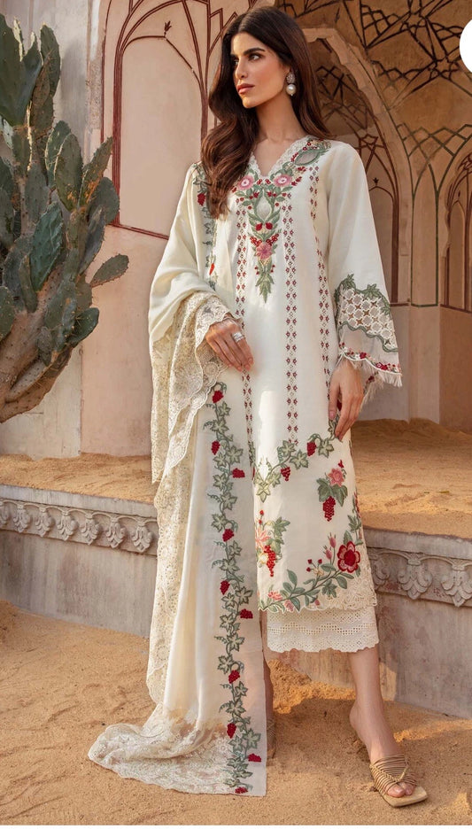 CRIMSON Lawn 3-Pcs Suit