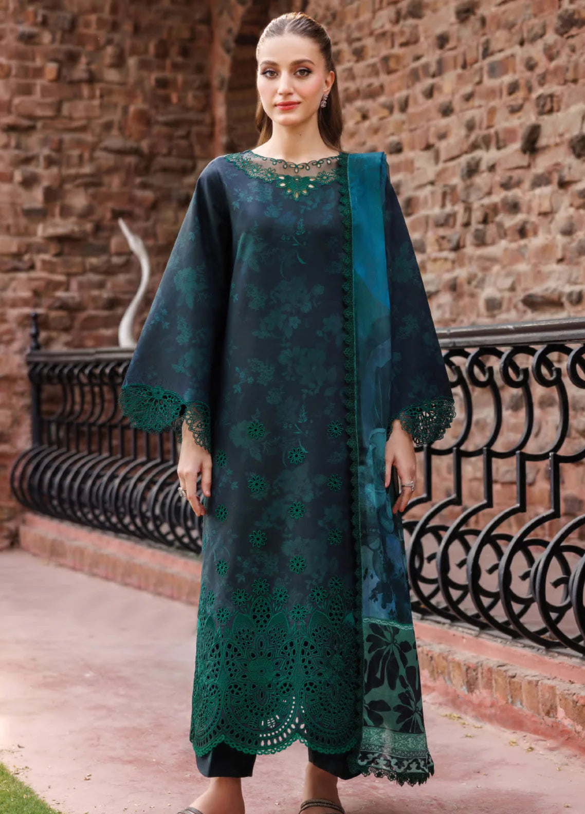 BAROQUE Dhanak Embroidered 3-Pc Suit